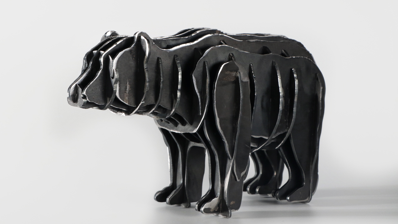 Product Photography Studio oe | metal bear sculpture | white background