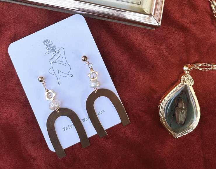 Hillsboro Oregon Artisan Market Vendor Valeria Wallflower 6